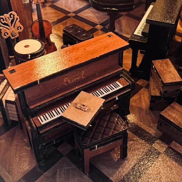 Secret Piano Room DIY Book Nook Bookshelf Insert