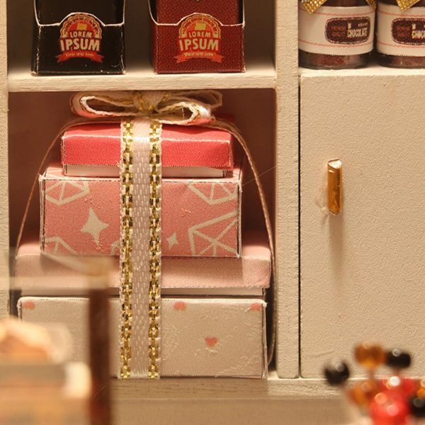 Creative Dollhouse Miniature DIY House Kit