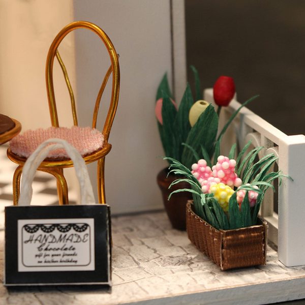 Creative Dollhouse Miniature DIY House Kit